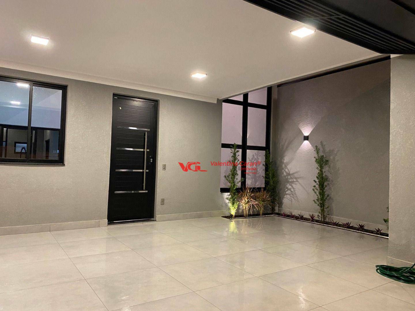 Casa à venda com 2 quartos, 120m² - Foto 2