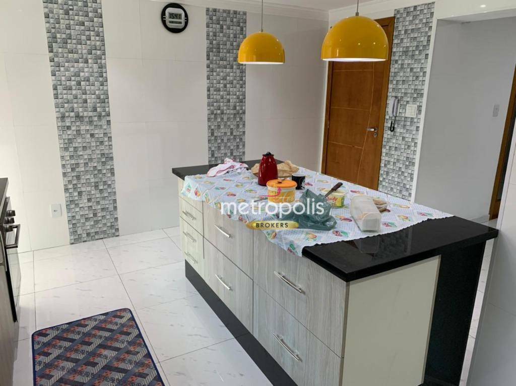 Sobrado à venda com 2 quartos, 220m² - Foto 10