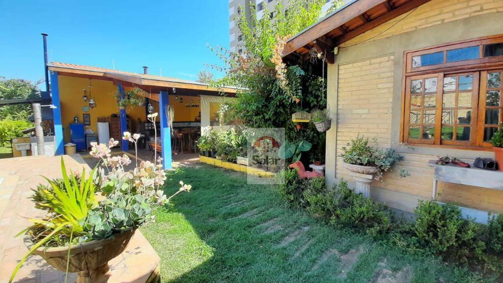 Casa à venda com 4 quartos, 800m² - Foto 17