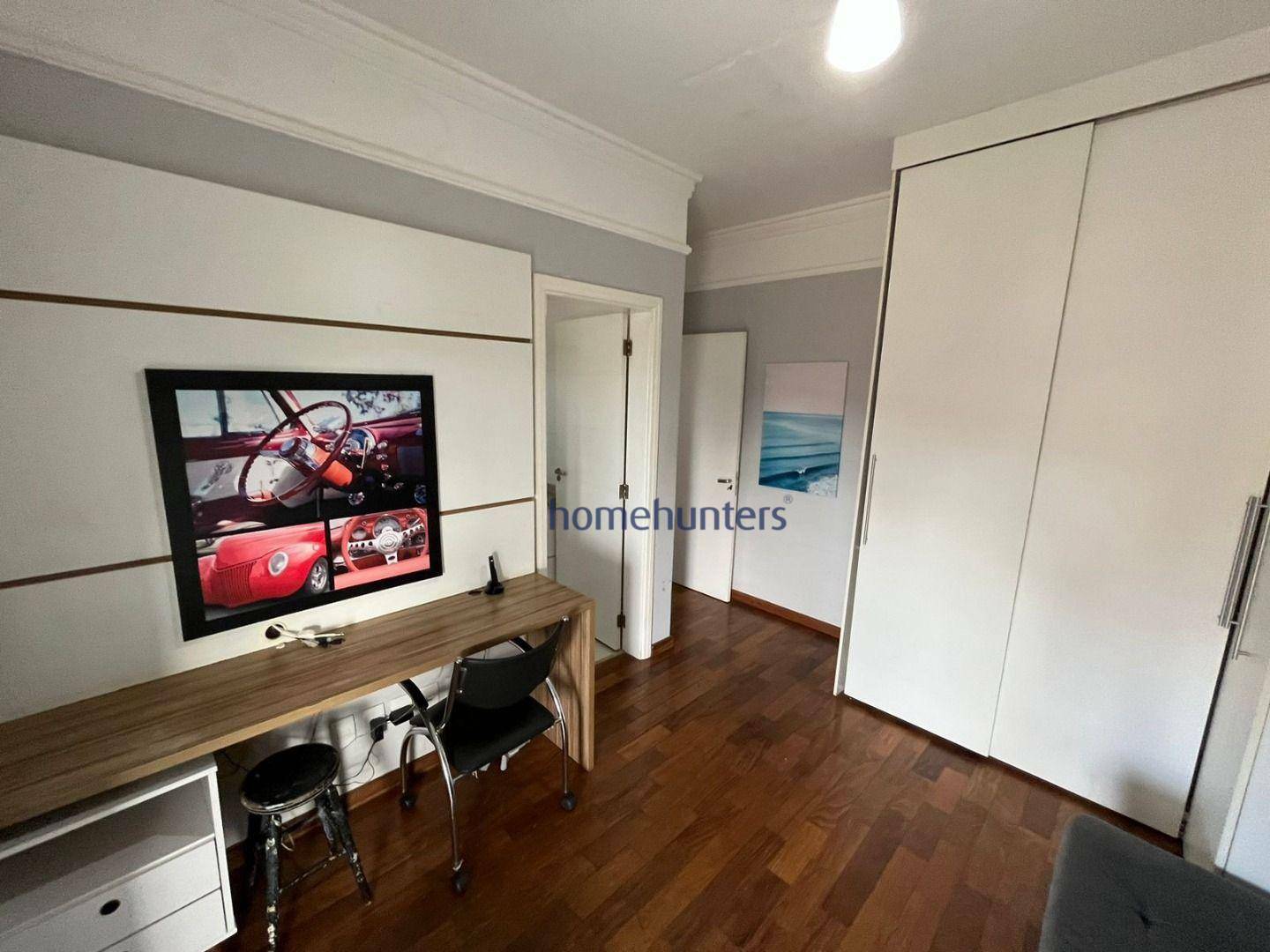 Casa para alugar com 5 quartos, 370m² - Foto 44