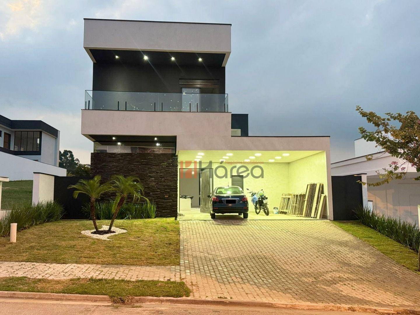 Sobrado, 3 quartos, 404 m² - Foto 1