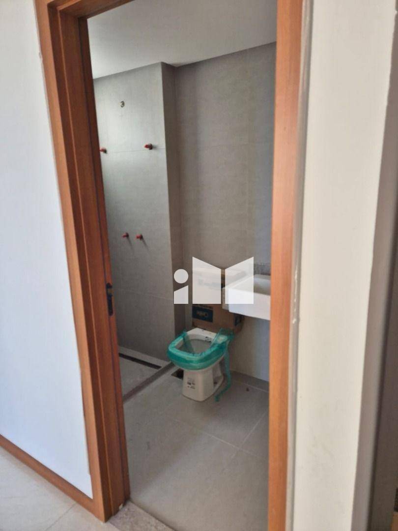 Apartamento à venda com 3 quartos, 95m² - Foto 13