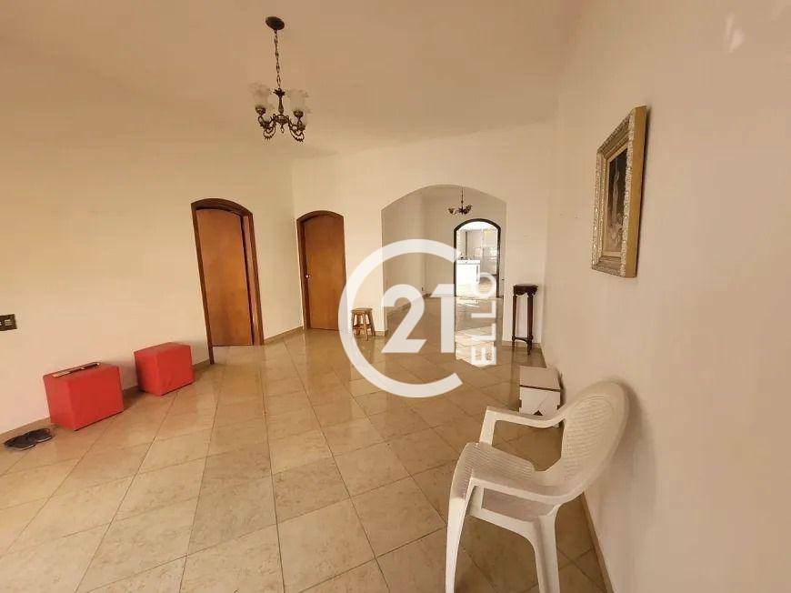 Casa à venda com 3 quartos, 186m² - Foto 11