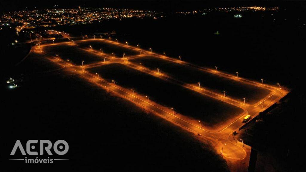 Loteamento e Condomínio, 402 m² - Foto 2