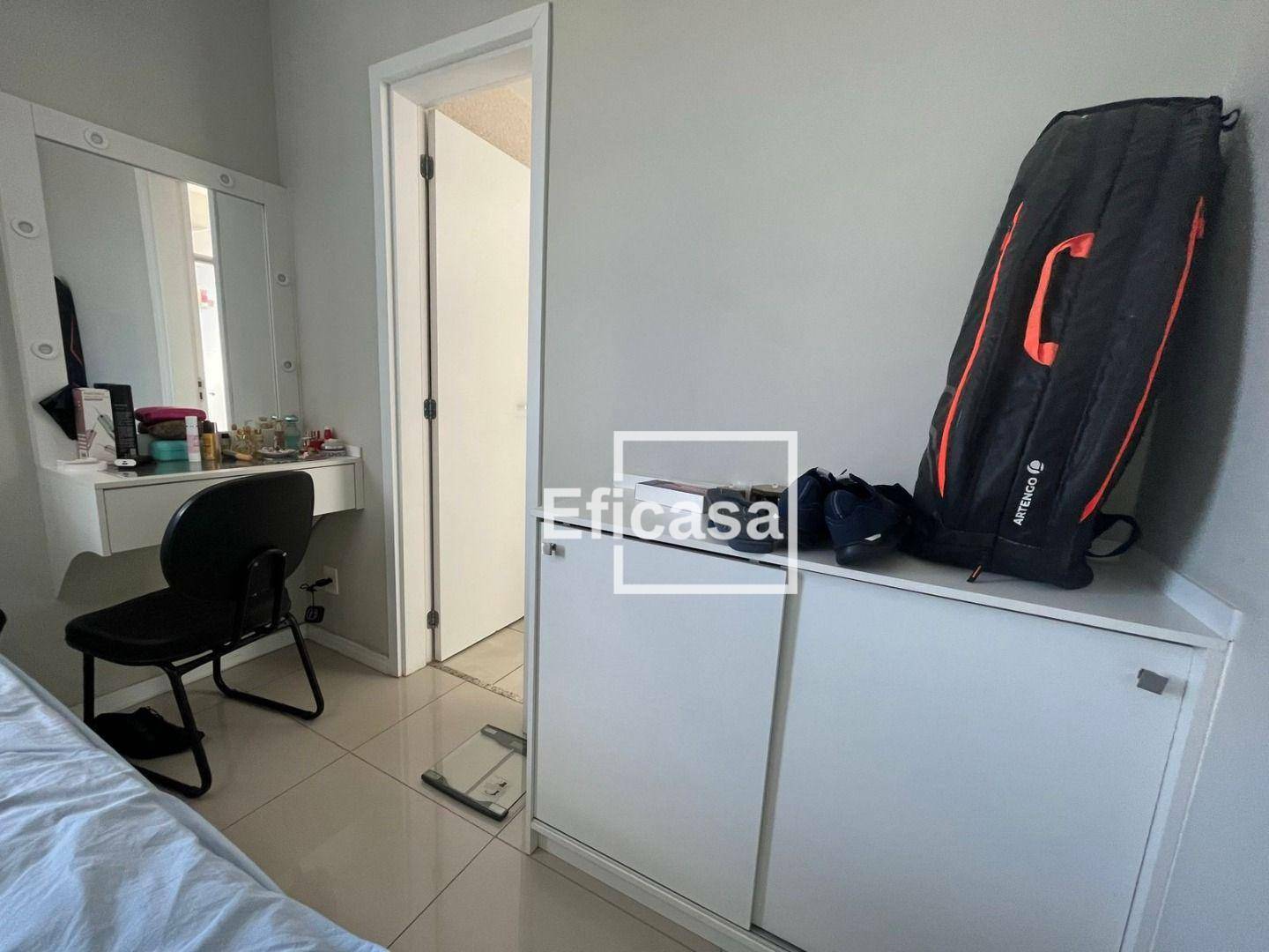 Apartamento à venda com 2 quartos, 75m² - Foto 17