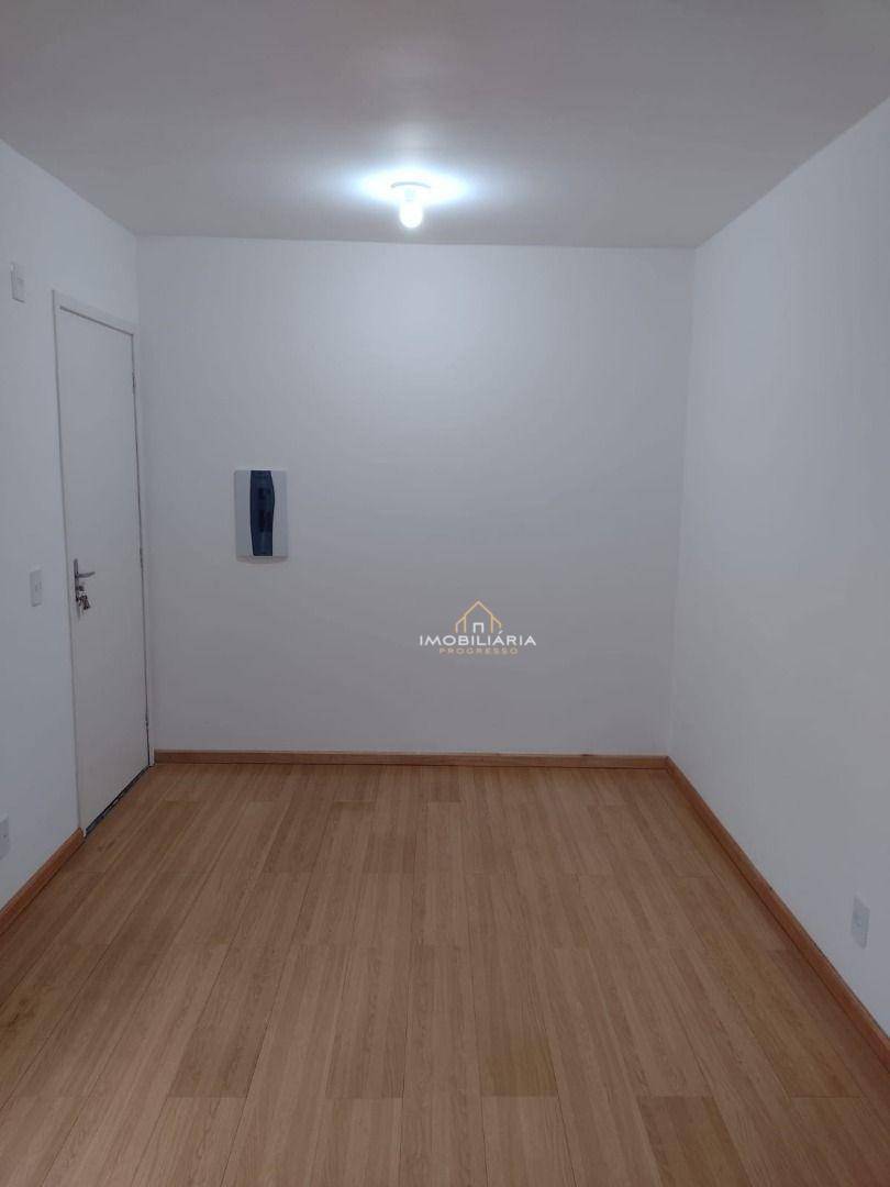 Apartamento à venda com 2 quartos, 42m² - Foto 3