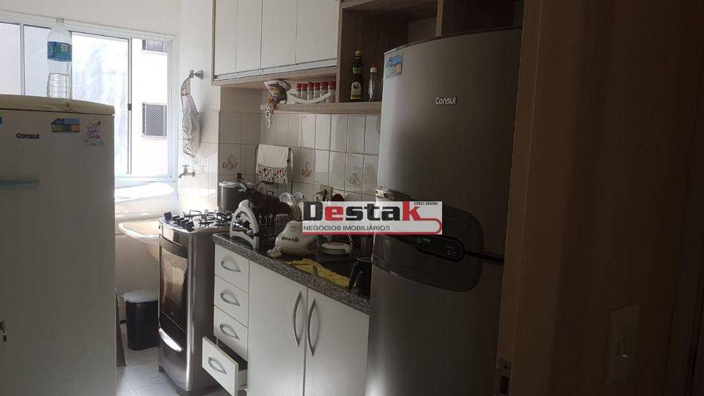 Apartamento à venda com 2 quartos, 60m² - Foto 4