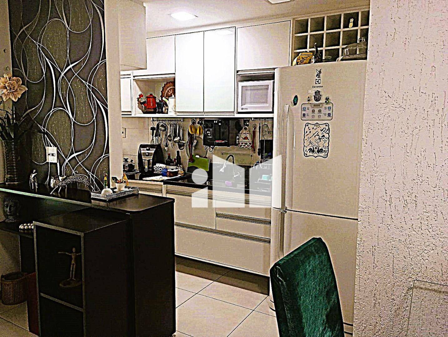 Apartamento à venda com 2 quartos, 65m² - Foto 10