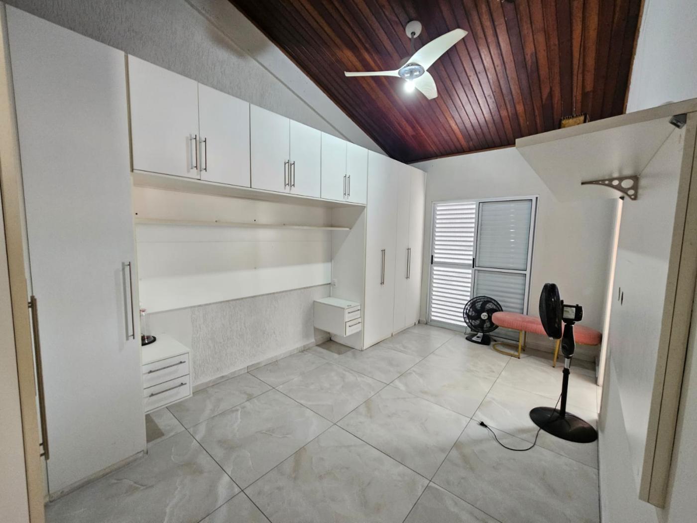 Casa à venda com 3 quartos, 380m² - Foto 36