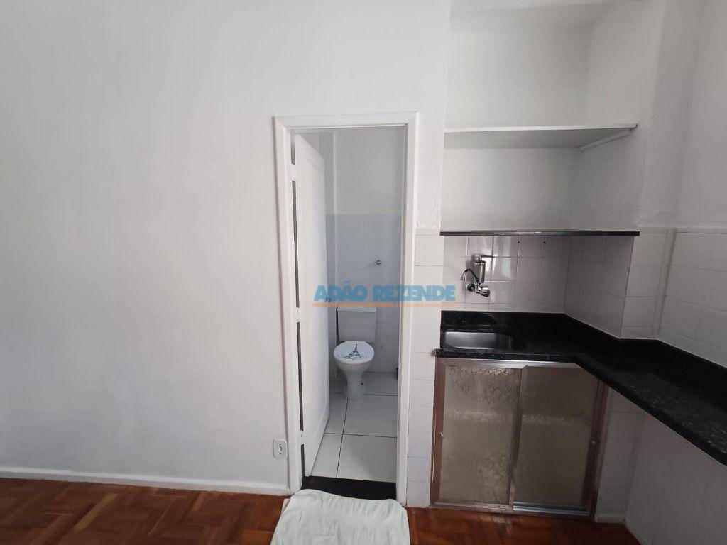 Apartamento à venda com 1 quarto, 20m² - Foto 2