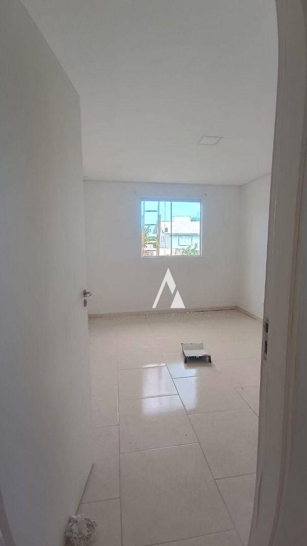 Casa para alugar com 2 quartos, 60m² - Foto 13