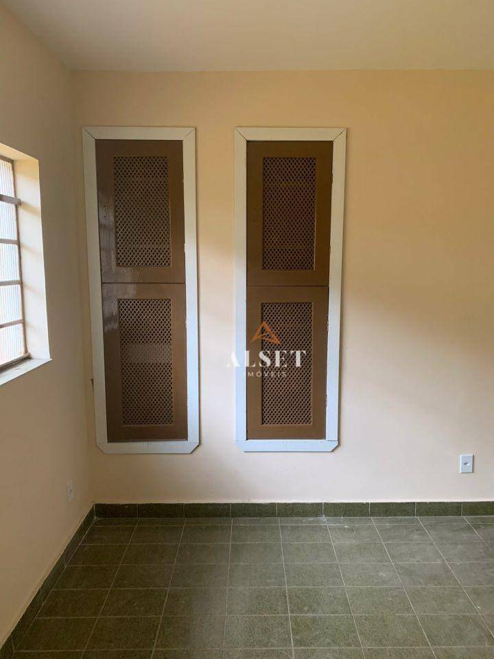 Sobrado à venda e aluguel com 3 quartos, 240m² - Foto 17