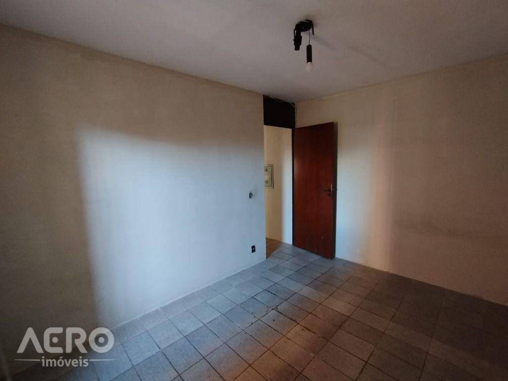 Apartamento para alugar com 1 quarto, 49m² - Foto 8