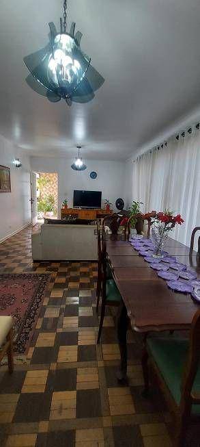 Casa à venda com 2 quartos, 180m² - Foto 12