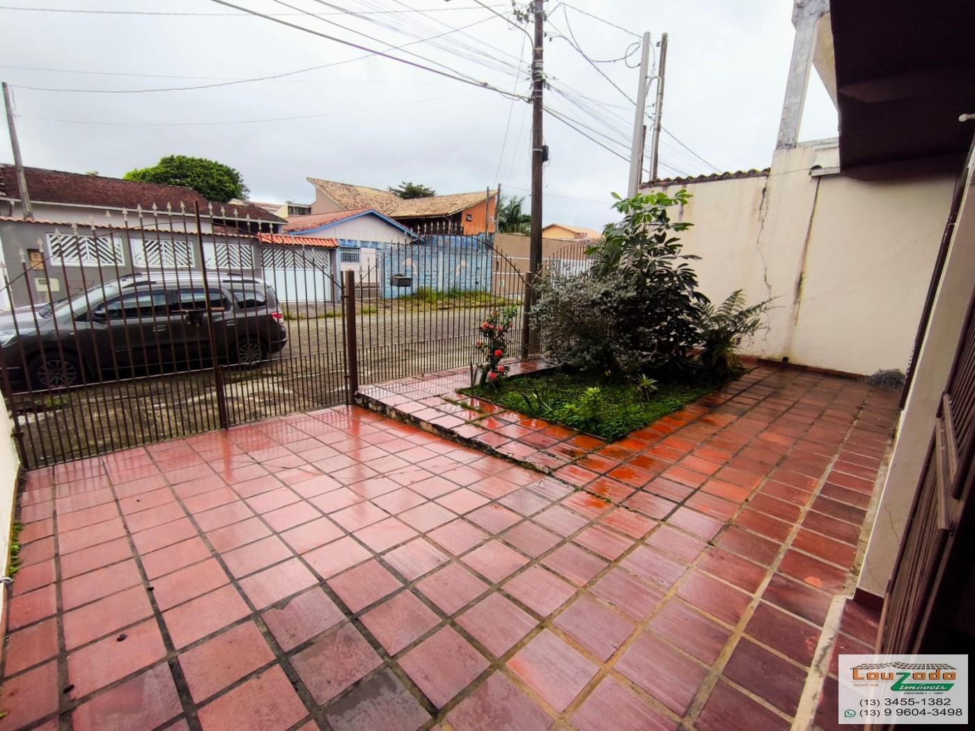 Casa para alugar com 2 quartos, 360m² - Foto 2