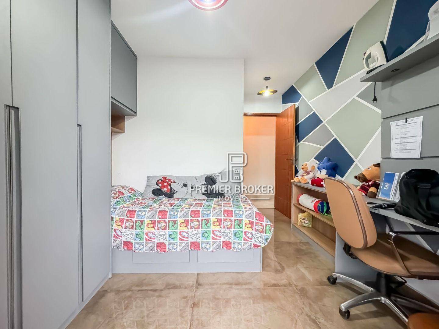 Casa à venda com 3 quartos, 200m² - Foto 25