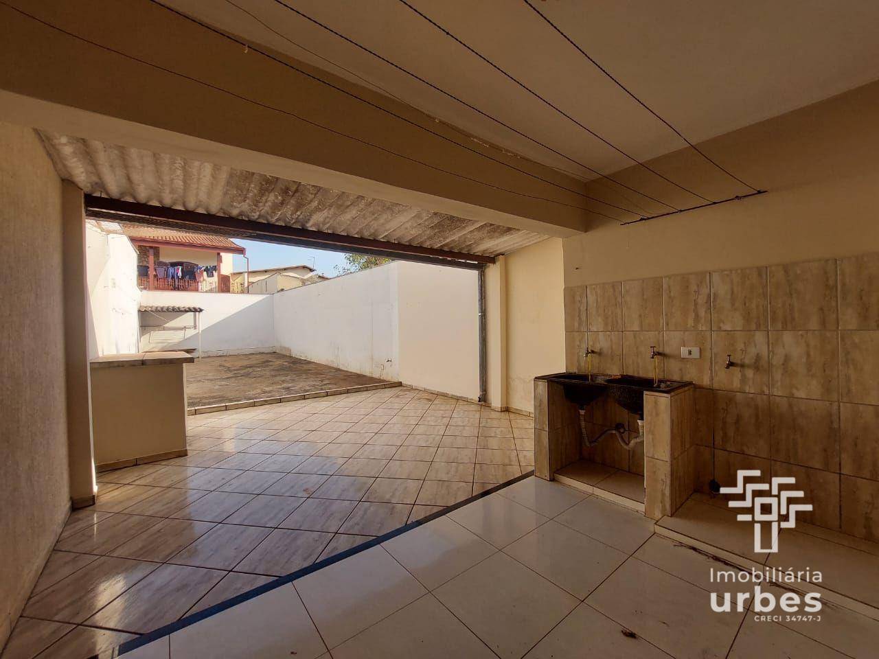 Casa à venda com 3 quartos, 174m² - Foto 4