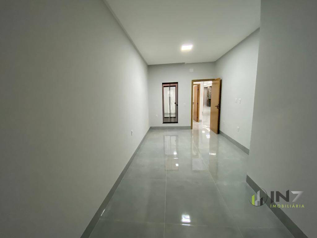 Casa à venda com 3 quartos, 154m² - Foto 14