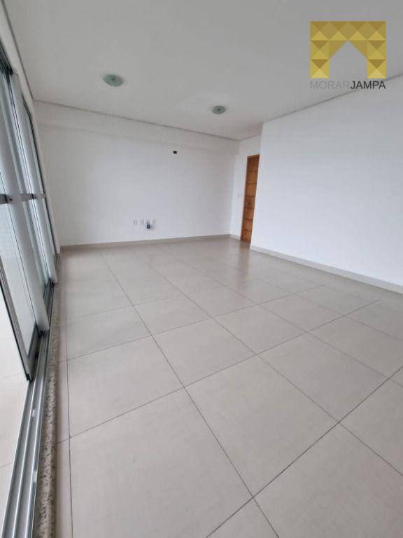 Apartamento à venda com 3 quartos, 135m² - Foto 8