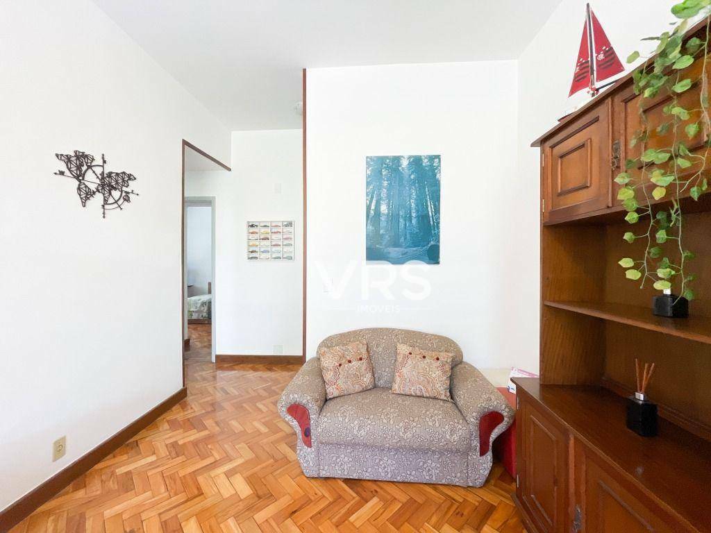 Apartamento à venda com 2 quartos, 58m² - Foto 4