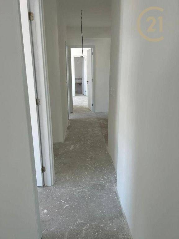 Apartamento à venda com 3 quartos, 145m² - Foto 9