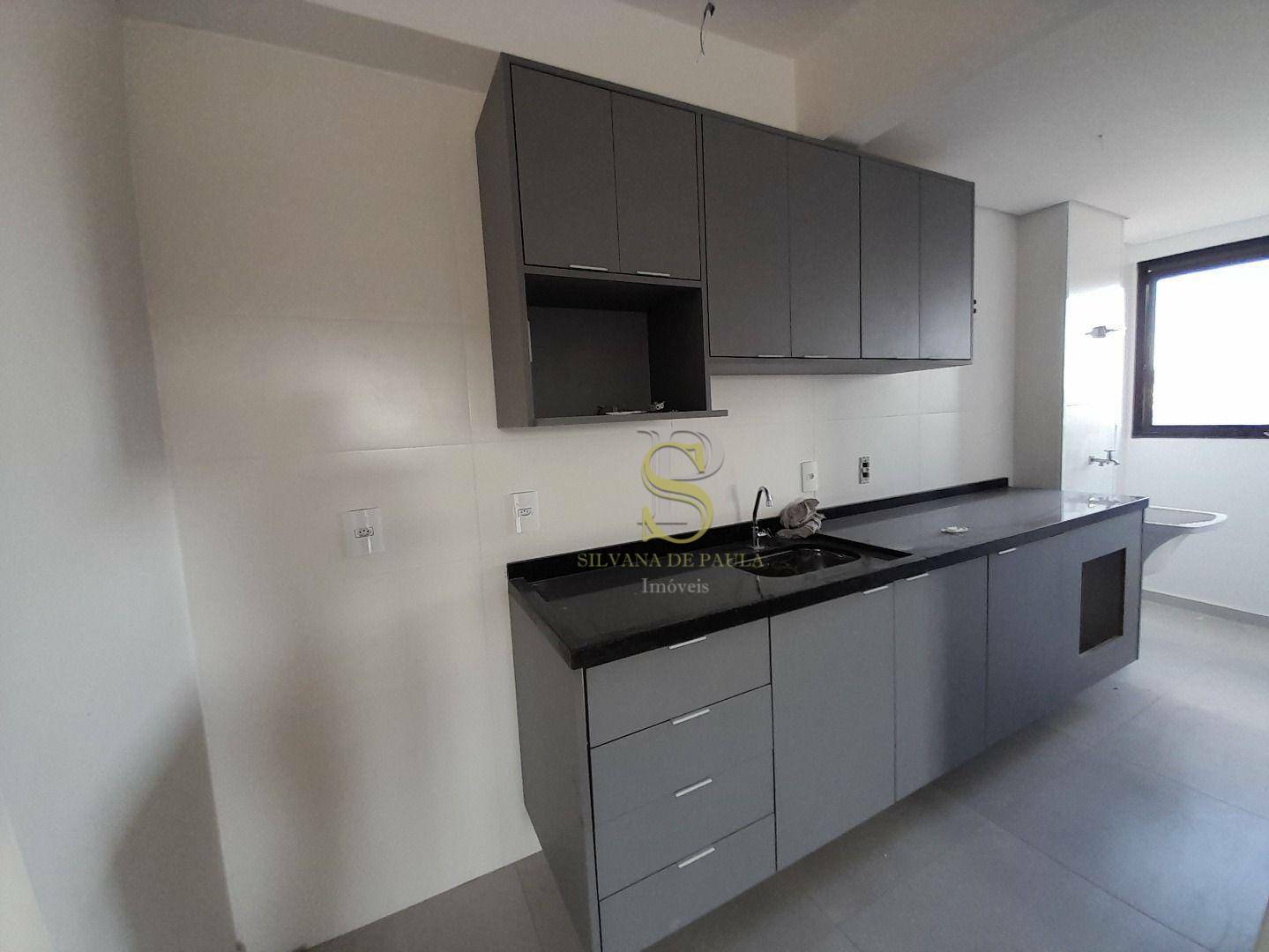 Apartamento à venda com 2 quartos, 69m² - Foto 5