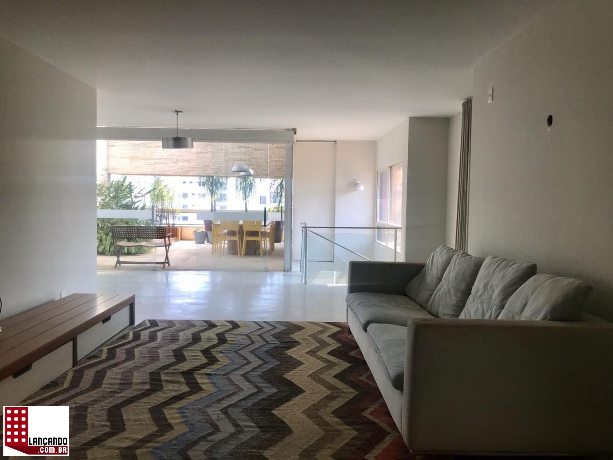 Apartamento à venda com 3 quartos, 323m² - Foto 2