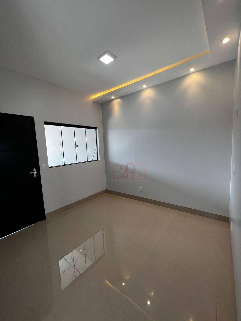 Casa à venda com 3 quartos, 99m² - Foto 4