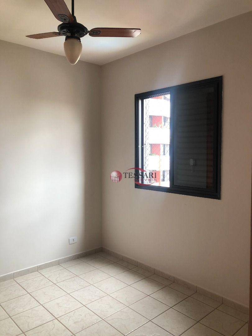 Apartamento para alugar com 3 quartos, 90m² - Foto 7