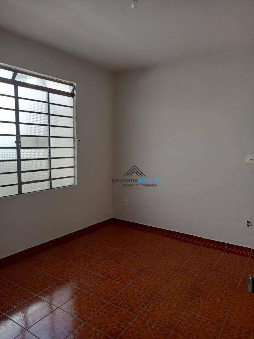 Casa à venda com 2 quartos, 175M2 - Foto 2