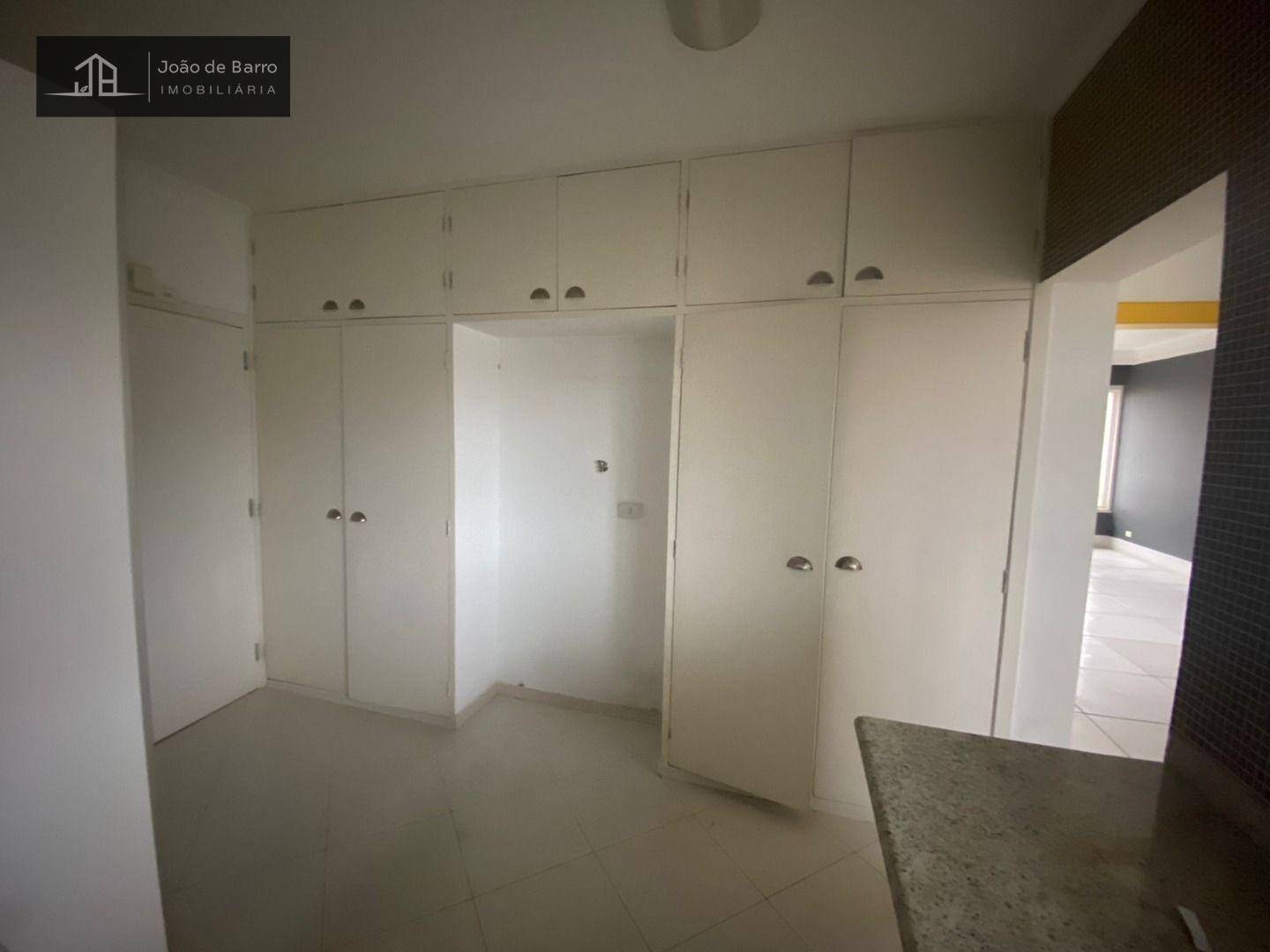 Apartamento à venda com 3 quartos, 205m² - Foto 12