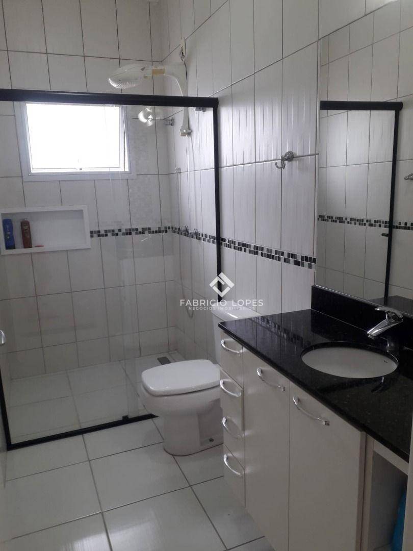 Casa à venda com 3 quartos, 222m² - Foto 17