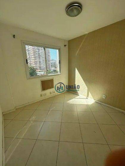 Apartamento à venda com 2 quartos, 70m² - Foto 7