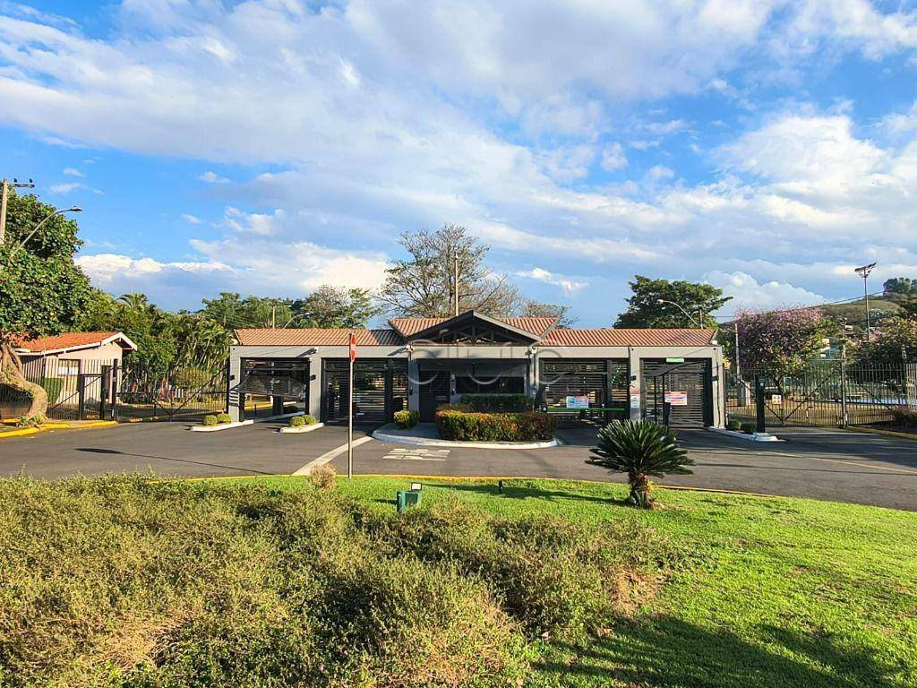 Casa de Condomínio para alugar com 3 quartos, 320m² - Foto 2