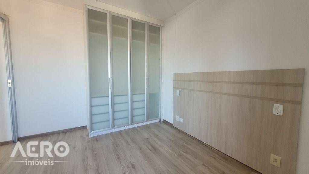 Apartamento à venda com 3 quartos, 105m² - Foto 10