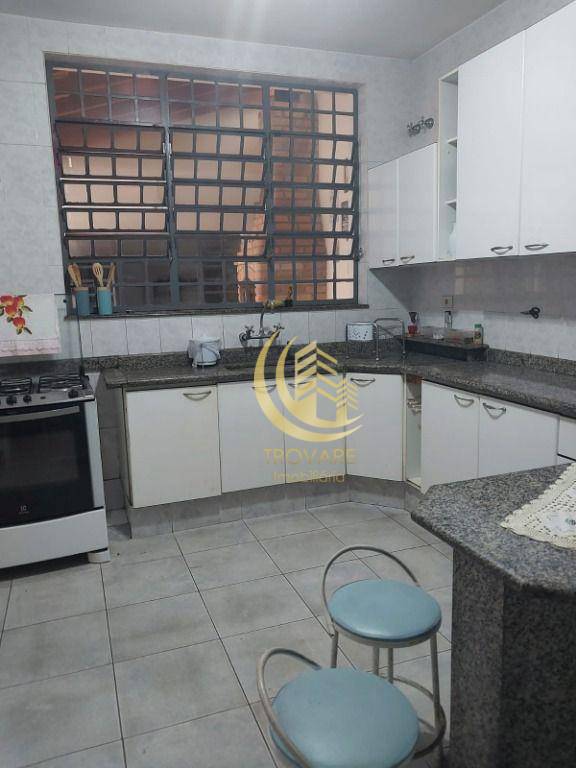 Sobrado à venda com 4 quartos, 311m² - Foto 3