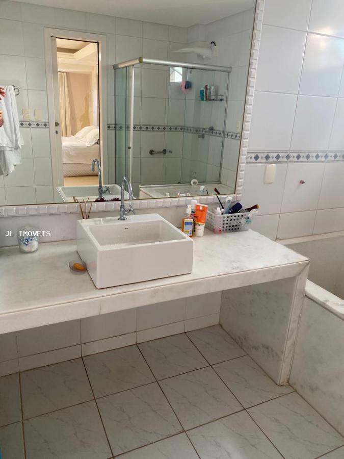 Apartamento à venda com 3 quartos, 183m² - Foto 11