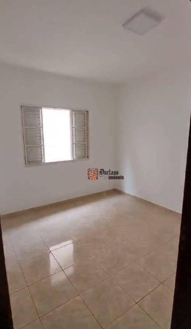 Sobrado à venda com 4 quartos, 200m² - Foto 9