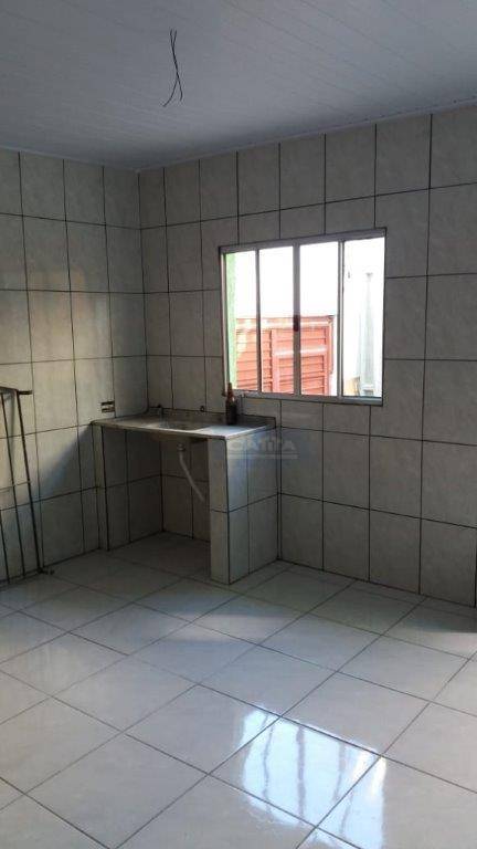 Casa para alugar com 2 quartos, 40m² - Foto 21