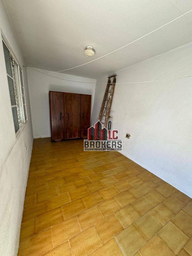 Casa à venda com 3 quartos, 166m² - Foto 2