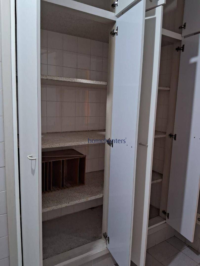 Apartamento à venda com 3 quartos, 130m² - Foto 16