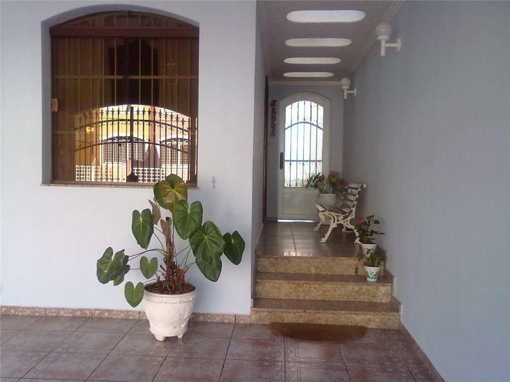 Sobrado à venda com 4 quartos, 250m² - Foto 7