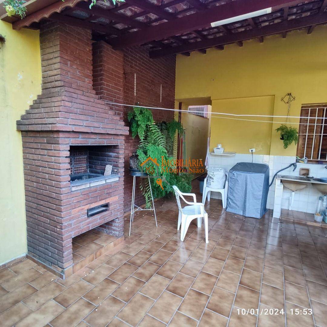 Casa à venda com 3 quartos, 216m² - Foto 2