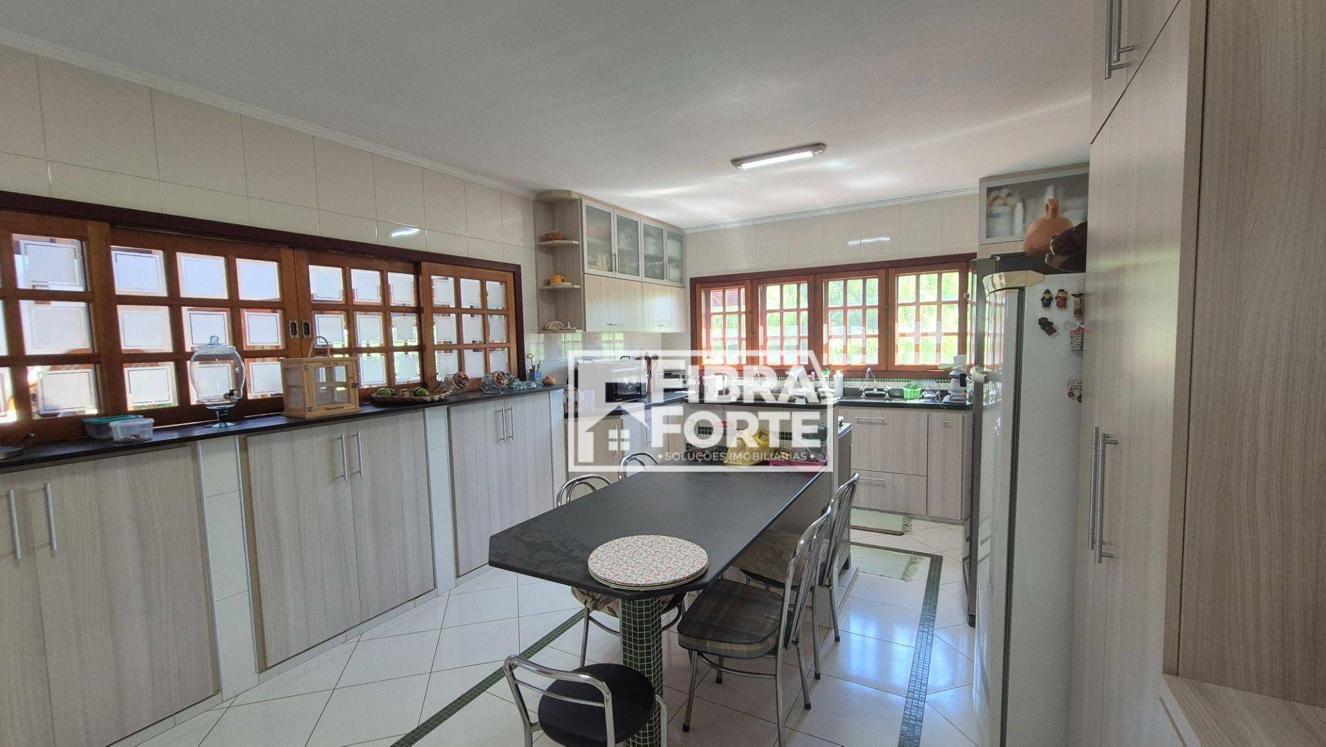 Chácara à venda com 5 quartos, 562m² - Foto 14
