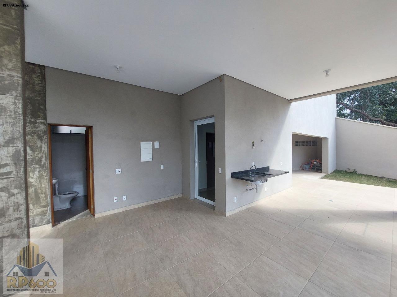 Casa de Condomínio à venda com 3 quartos, 286m² - Foto 4