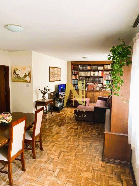 Apartamento à venda com 3 quartos, 160m² - Foto 2