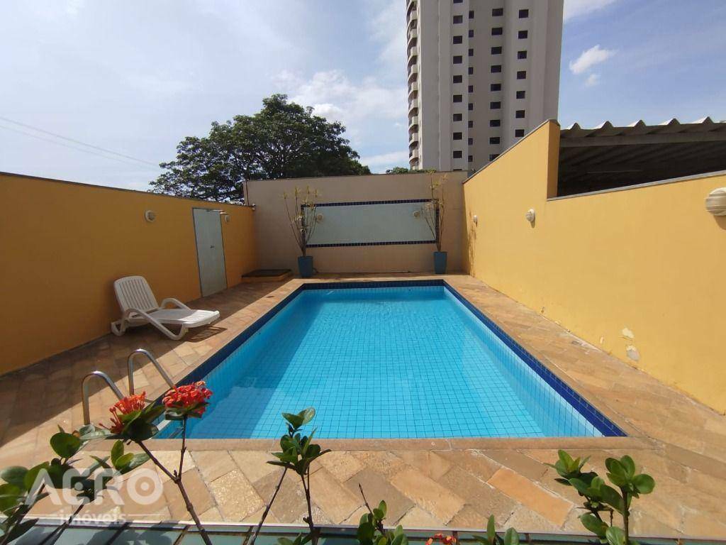 Apartamento para alugar com 2 quartos, 94m² - Foto 13