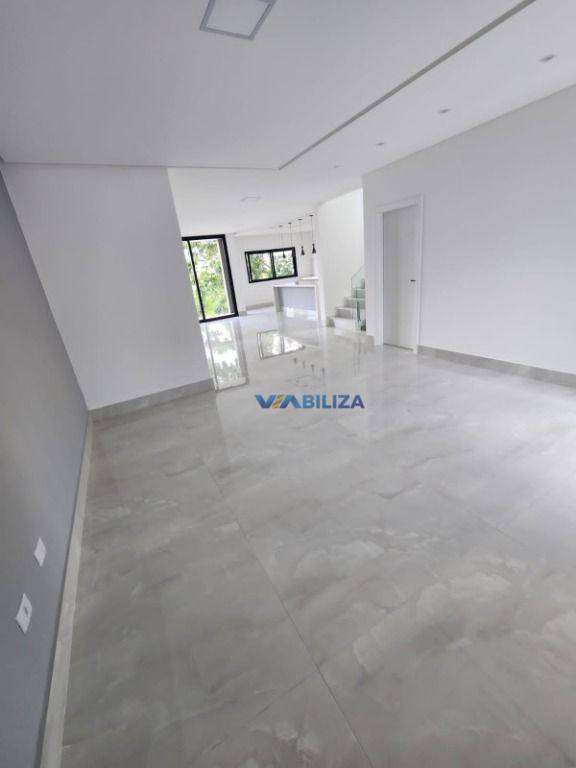 Sobrado à venda com 4 quartos, 300m² - Foto 3