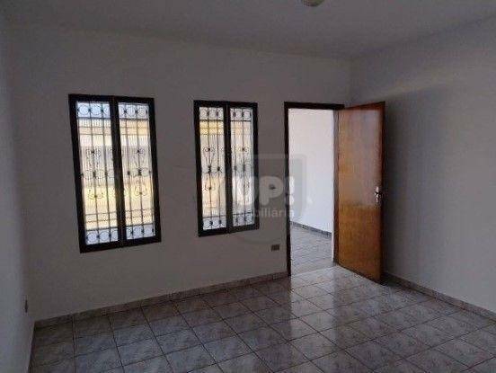 Casa à venda com 2 quartos, 87m² - Foto 2