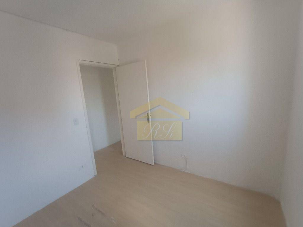 Apartamento à venda com 2 quartos, 60m² - Foto 4